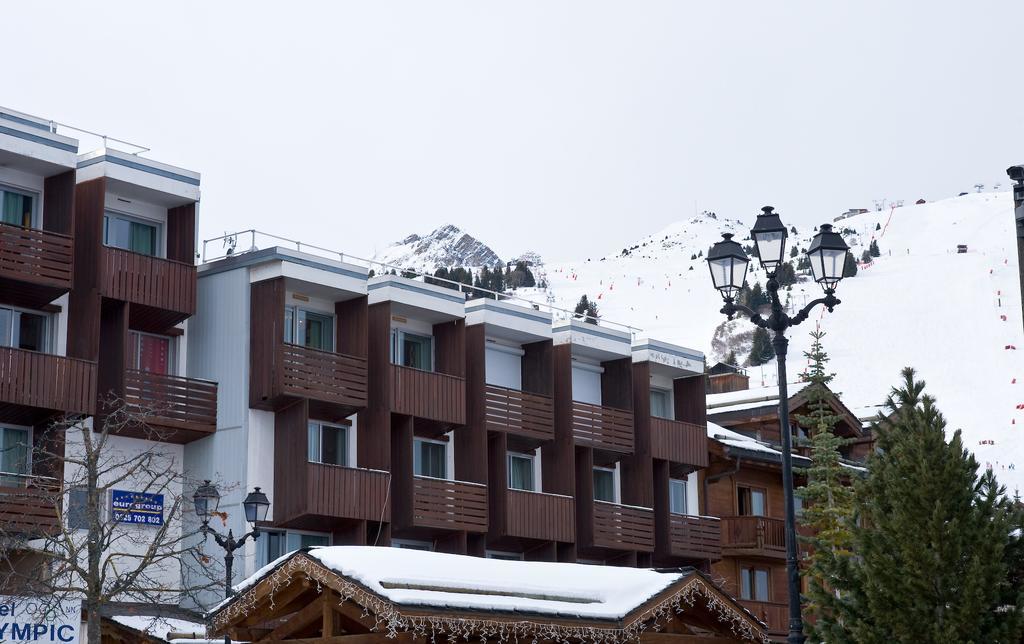Madame Vacances - Hotel Courchevel Olympic Exterior photo
